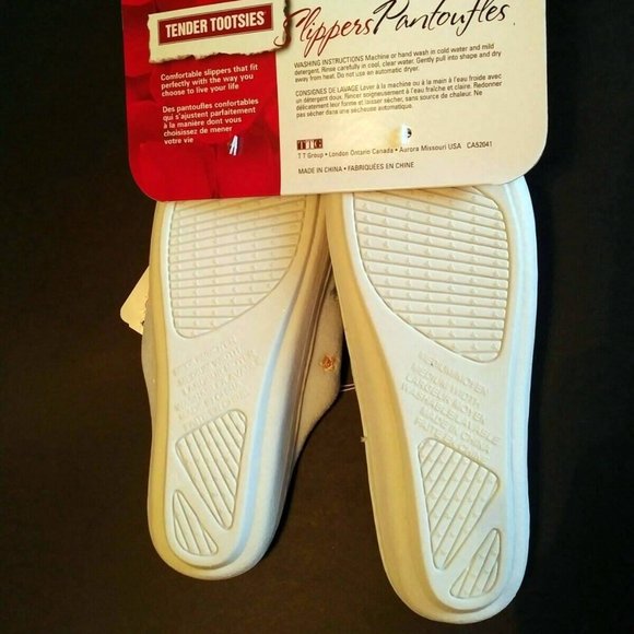 NEW Tender Tootsies Slippers, Baby Blue, Multi-Color Floral Print, M - Picture 3 of 5